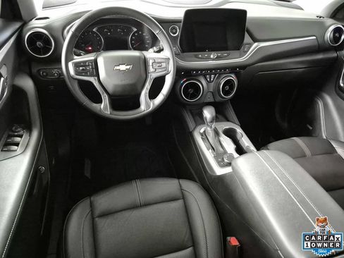 Used 2024 Chevrolet Blazer LT w/ Sound & Technology Package FWD image 10