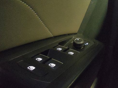 Used 2021 Volkswagen Atlas SE w/ Panoramic Sunroof Package FWD image 27