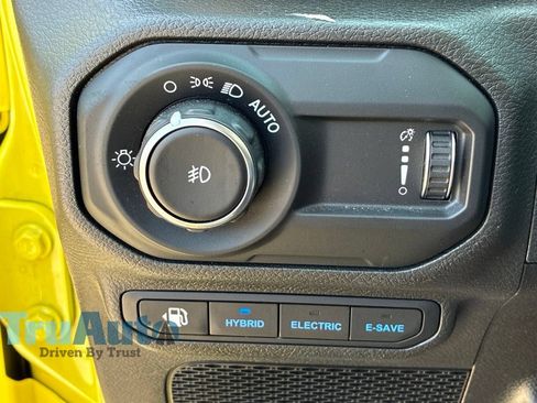 Used 2023 Jeep Wrangler Unlimited Rubicon 4xe w/ Steel Bumper Group AWD/4WD image 38