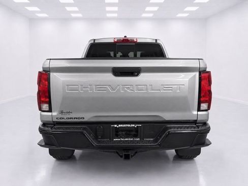 Used 2024 Chevrolet Colorado Trail Boss w/ LPO, Dark Essentials Package AWD/4WD image 9