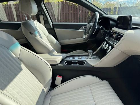 Used 2023 Genesis G70 3.3T w/ Sport Advanced Package image 27