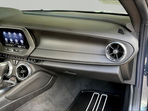 Used 2019 Chevrolet Camaro SS RWD image 24