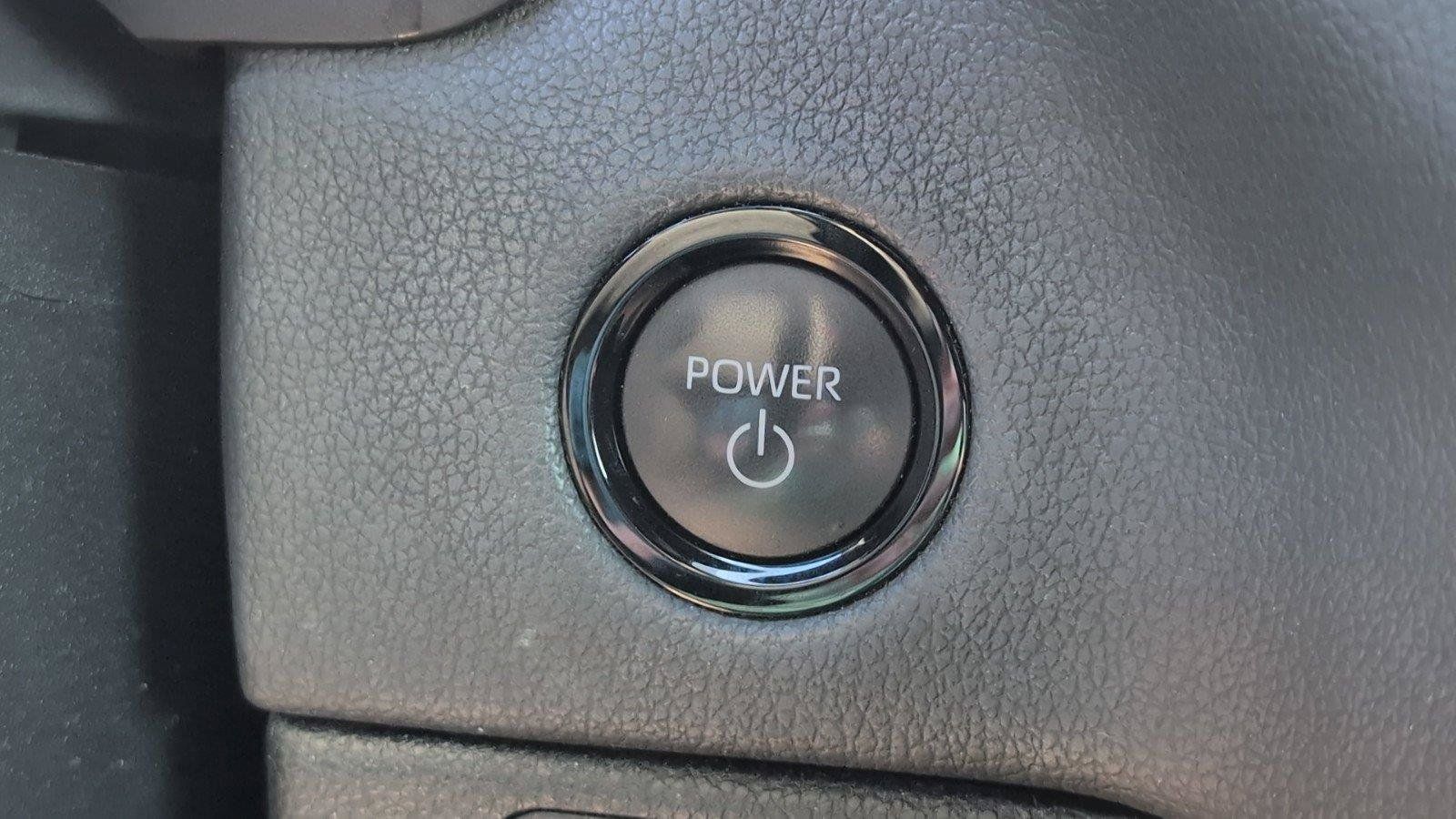 Used 2025 Toyota Sequoia SR5 AWD/4WD image 28