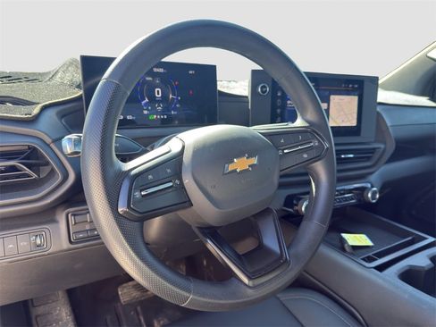 Used 2024 Chevrolet Silverado EV W/T image 7