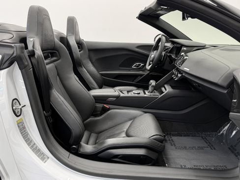 Used 2023 Audi R8 V10 performance w/ Full Leather Package AWD/4WD image 28