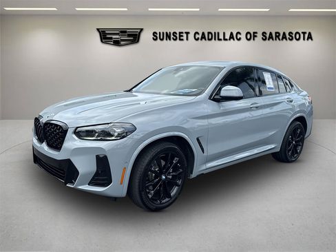 Used 2024 BMW X4 xDrive30i w/ Premium Package AWD/4WD image 8