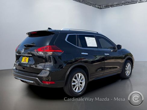 Used 2020 Nissan Rogue SV FWD image 4