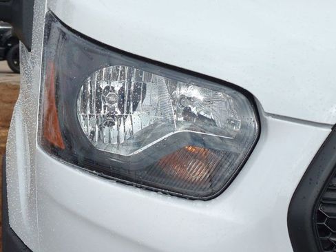 New 2026 Ford Transit 250 148 Medium Roof RWD image 10