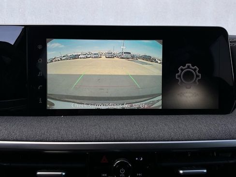 Used 2025 Nissan Kicks SV image 28