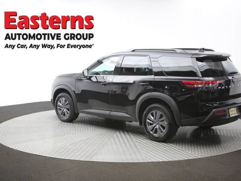 Used 2025 Nissan Pathfinder SV FWD image 65