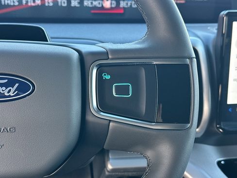 New 2026 Ford Expedition Active image 15