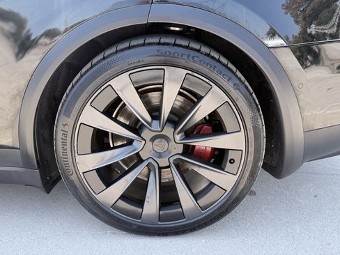 Used 2022 Tesla Model X Plaid AWD/4WD image 14