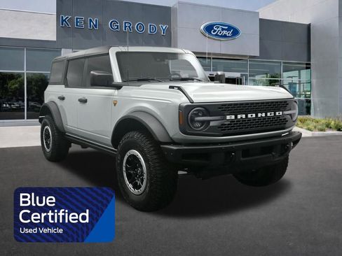 Used 2024 Ford Bronco Badlands w/ Sasquatch Package image 1