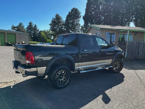 Used 2011 RAM 1500 Laramie AWD/4WD image 3