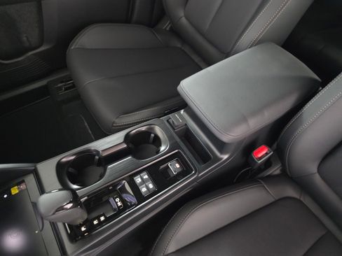 New 2026 Subaru Outback Limited XT AWD/4WD image 30