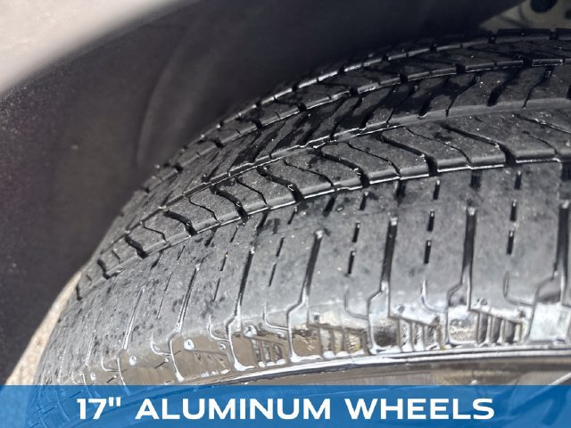 Used 2022 Chevrolet Equinox LS w/ LS Convenience Package AWD/4WD image 29