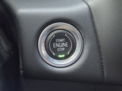 Used 2021 Chevrolet Tahoe Z71 image 18