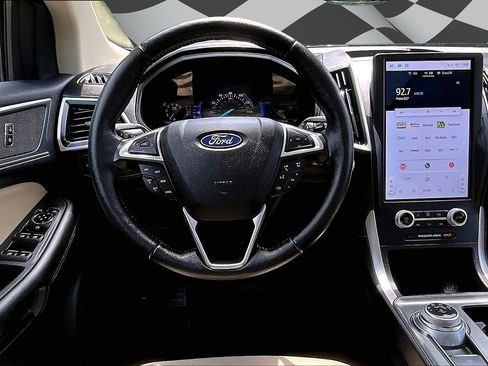Certified 2022 Ford Edge SEL w/ Convenience Package AWD/4WD image 5