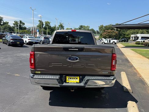 Used 2022 Ford F150 XLT w/ Equipment Group 301A Mid AWD/4WD image 4