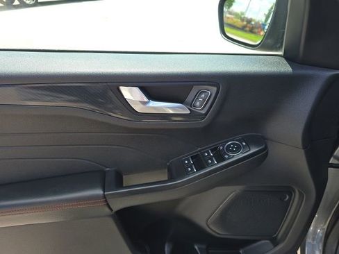 Used 2025 Ford Escape ST-Line AWD/4WD image 12