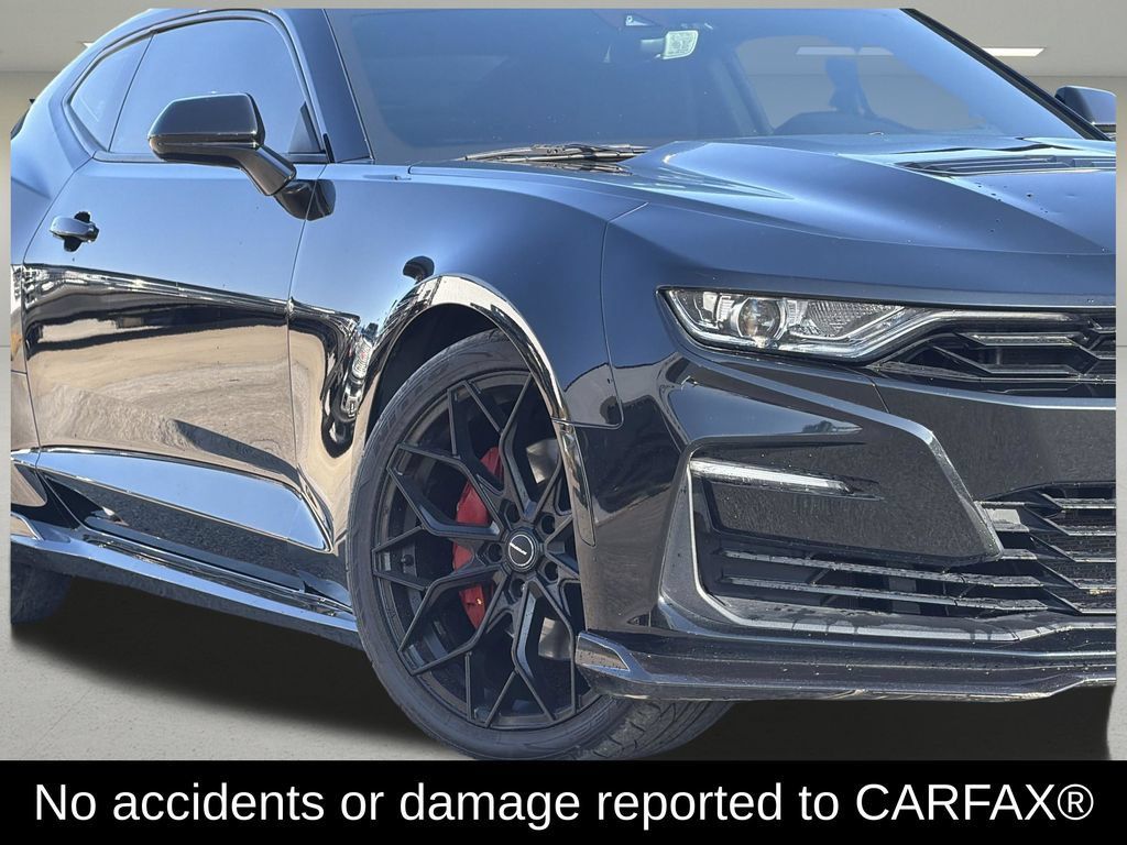 Used 2020 Chevrolet Camaro SS RWD image 2