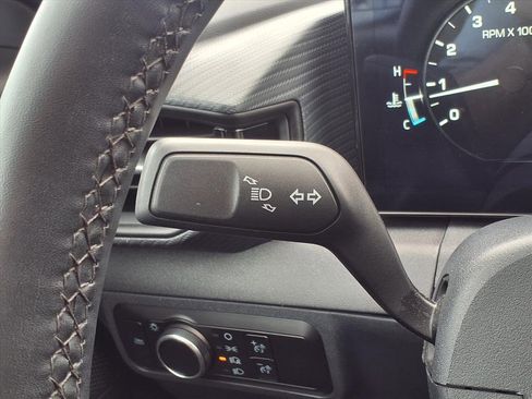 Used 2025 Ford Mustang Coupe image 17