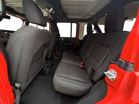 Used 2023 Jeep Wrangler Sahara image 14