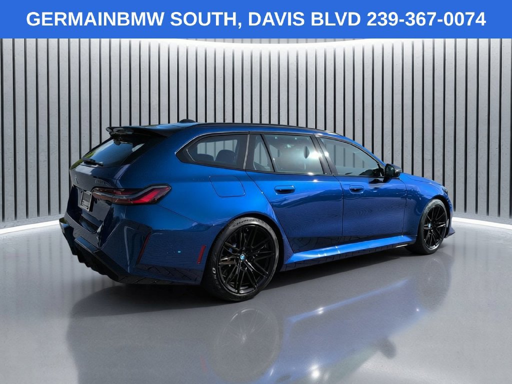 Certified 2026 BMW M5 Touring w/ M Driver's Package AWD/4WD image 5