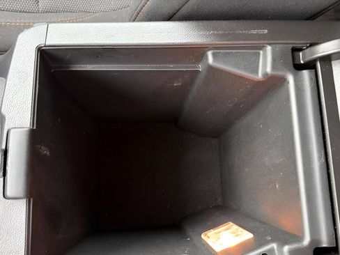 Used 2020 Chevrolet Traverse LS image 22