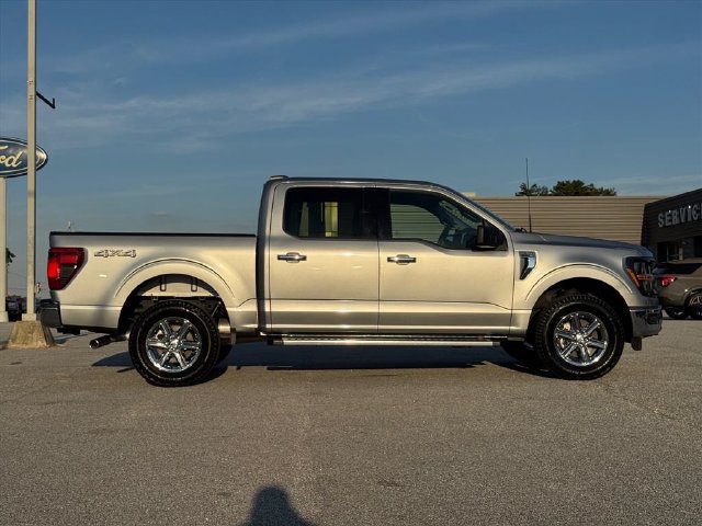 Used 2025 Ford F150 XLT w/ Equipment Group 301A Standard AWD/4WD image 2