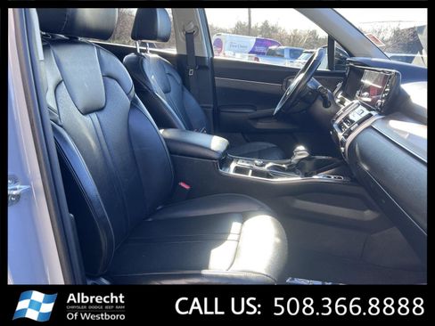 Used 2022 Kia Sorento S w/ Panoramic Sunroof Package image 21