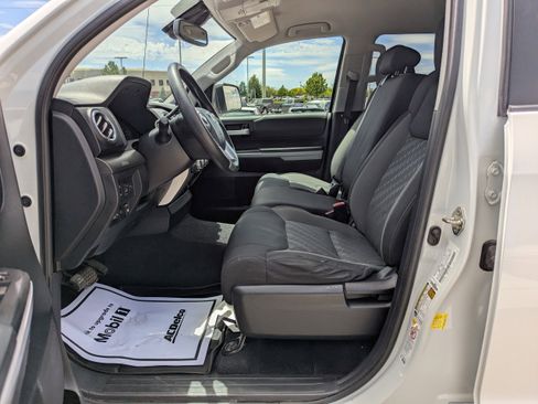 Used 2019 Toyota Tundra SR5 AWD/4WD image 12