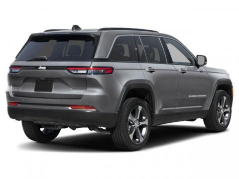 Used 2026 Jeep Grand Cherokee Altitude AWD/4WD image 5