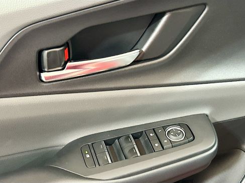 New 2026 Toyota Prius XLE FWD image 17