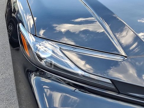 Used 2026 Toyota Camry SE w/ Convenience Package FWD image 9