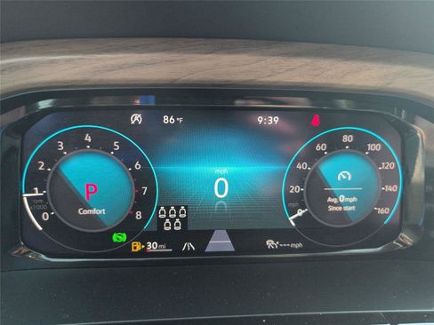 Used 2024 Volkswagen Atlas SE FWD image 12