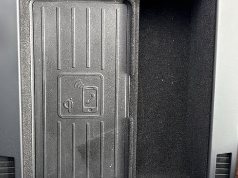 Used 2021 Audi A8 L 4.0T image 27