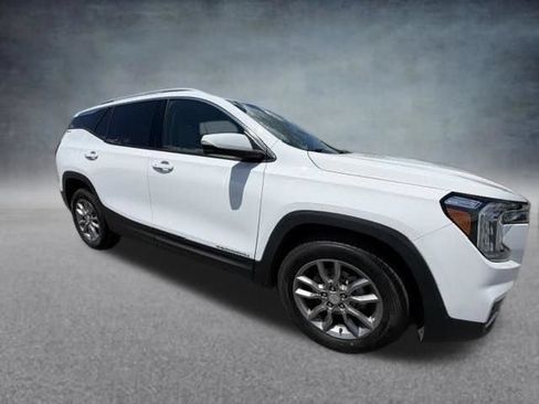 Used 2024 GMC Terrain SLT AWD/4WD image 13