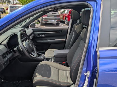 Used 2025 Honda CR-V Sport image 16