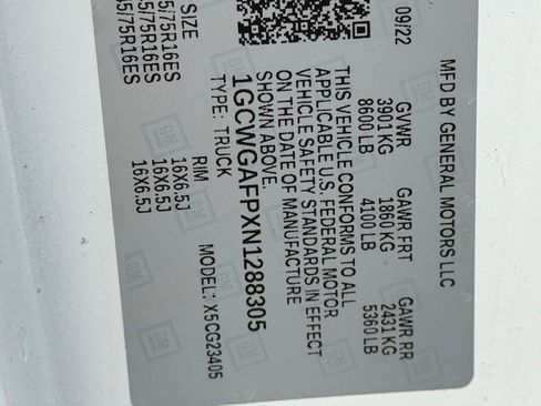 Used 2022 Chevrolet Express 2500 w/ Driver Convenience Package image 36