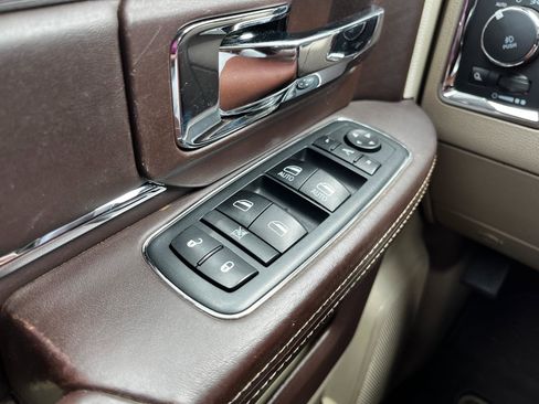 Used 2018 RAM 2500 Longhorn image 22