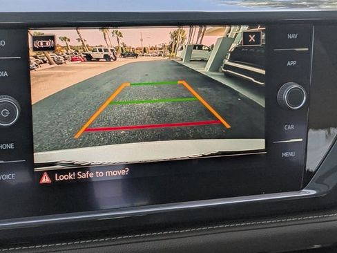 Used 2022 Volkswagen Taos SEL image 22