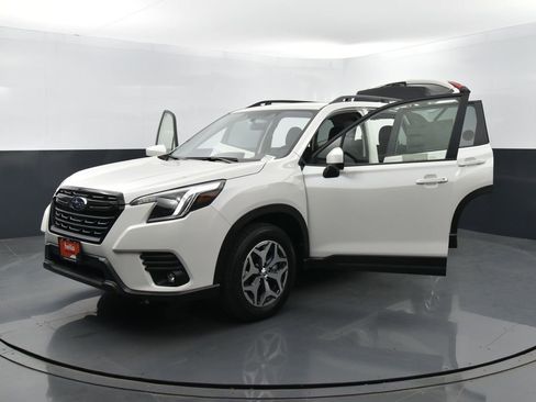Certified 2024 Subaru Forester Premium image 38