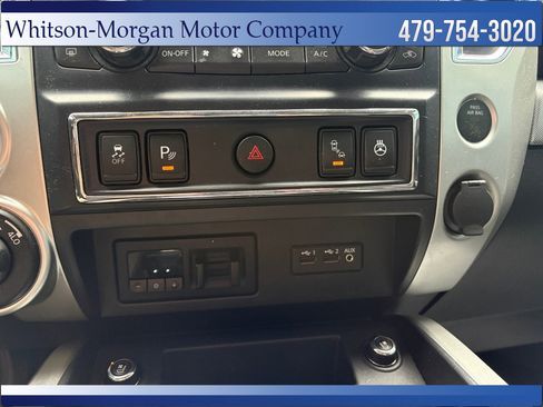 Used 2019 Nissan Titan PRO-4X w/ Pro-4x Convenience Package image 35