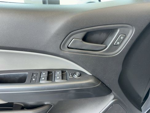 Used 2020 Chevrolet Colorado W/T w/ WT Convenience Package AWD/4WD image 8