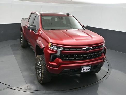 Used 2024 Chevrolet Silverado 1500 RST w/ Z71 Off-Road Package AWD/4WD image 36