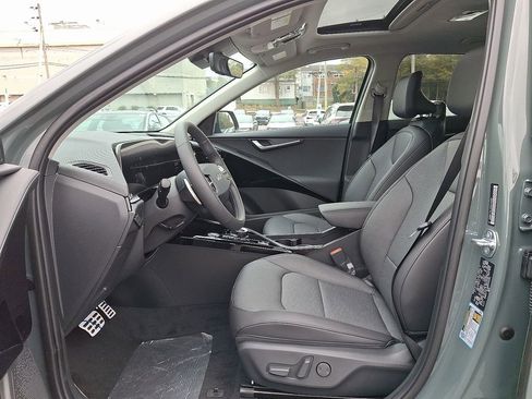 New 2025 Kia Niro Wave w/ Wave Preserve Package image 6