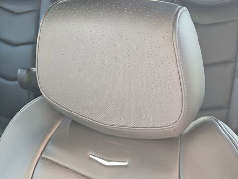 Used 2020 Cadillac Escalade Platinum w/ Escalade Sport Edition image 16