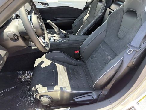 New 2026 MAZDA MX-5 Miata RF Club w/ Interior Package RWD image 20