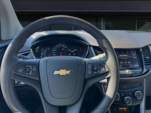 Used 2020 Chevrolet Trax LS w/ Tint and Cruise Package AWD/4WD image 3